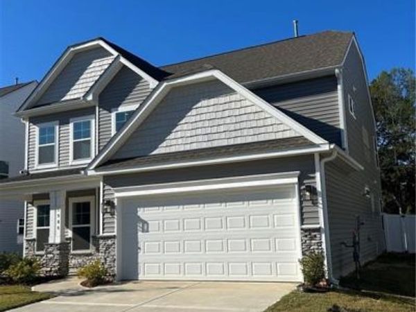 1986 Abbotts Vista Drive , Kernersville, NC 27284