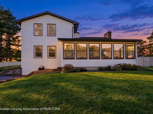 7970 Hillcrest Drive, Laingsburg, MI 48848