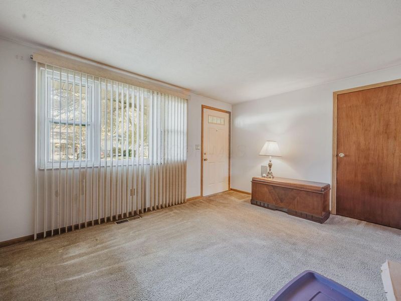 2073 Tupsfield Road, Columbus, OH 43229 Photo 7