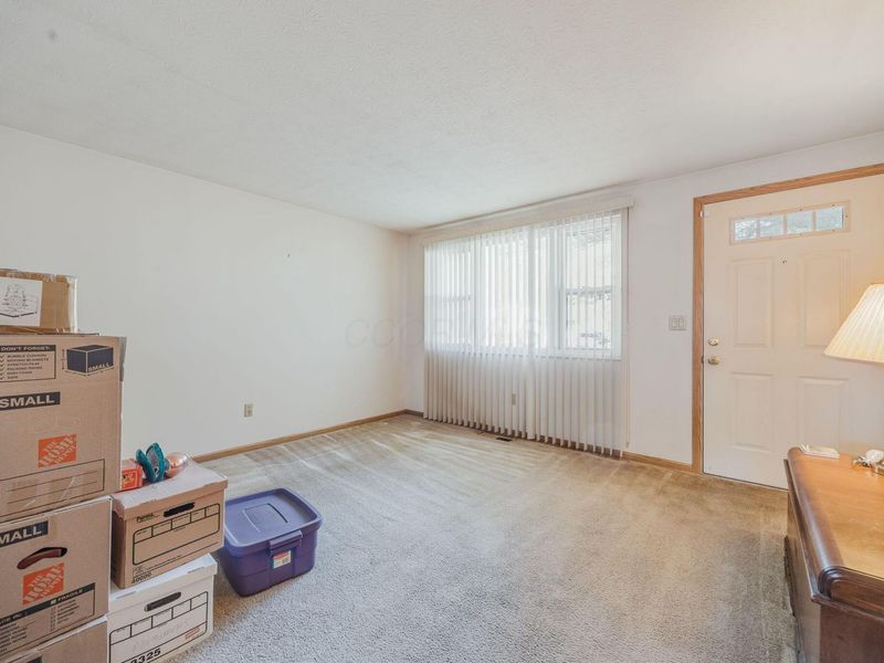 2073 Tupsfield Road, Columbus, OH 43229 Photo 8