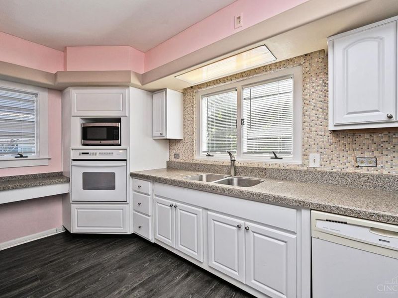 3067 Kleeman Court, Green Township, OH 45211 Photo 16