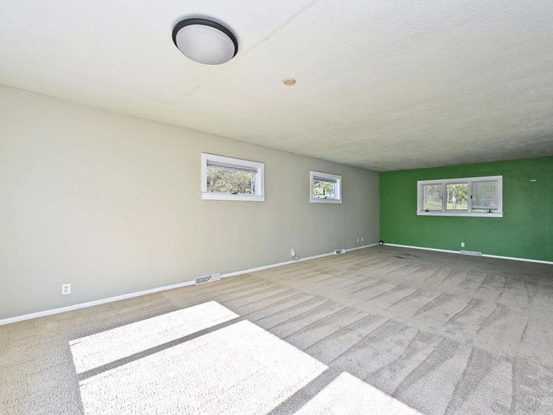 3067 Kleeman Court, Green Township, OH 45211 Photo 9