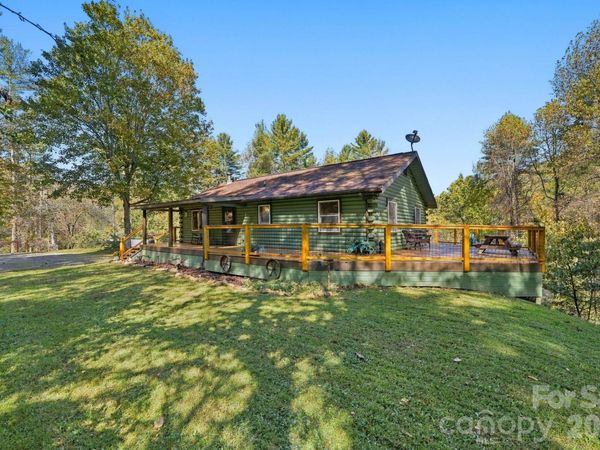 37 White Pine Lane, Burnsville, NC 28714