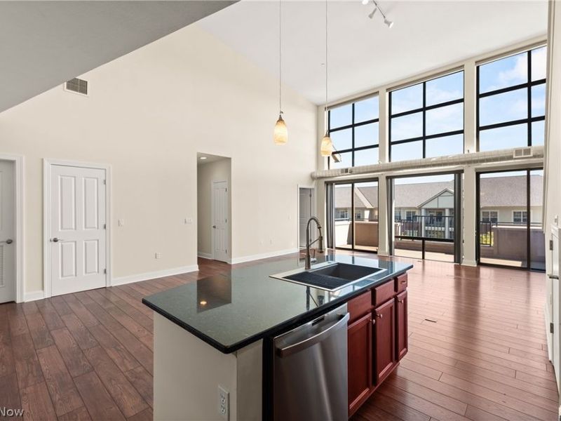 16800 Van Aken Boulevard , Unit 413, Shaker Heights, OH 44120 Photo 11