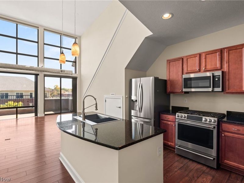 16800 Van Aken Boulevard , Unit 413, Shaker Heights, OH 44120 Photo 12