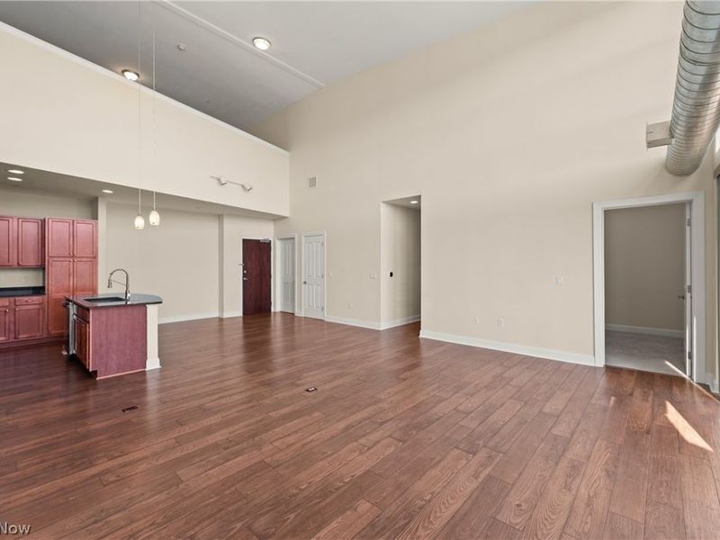 16800 Van Aken Boulevard , Unit 413, Shaker Heights, OH 44120 Photo 17