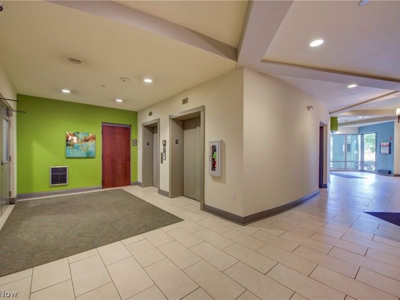 16800 Van Aken Boulevard , Unit 413, Shaker Heights, OH 44120 Photo 6
