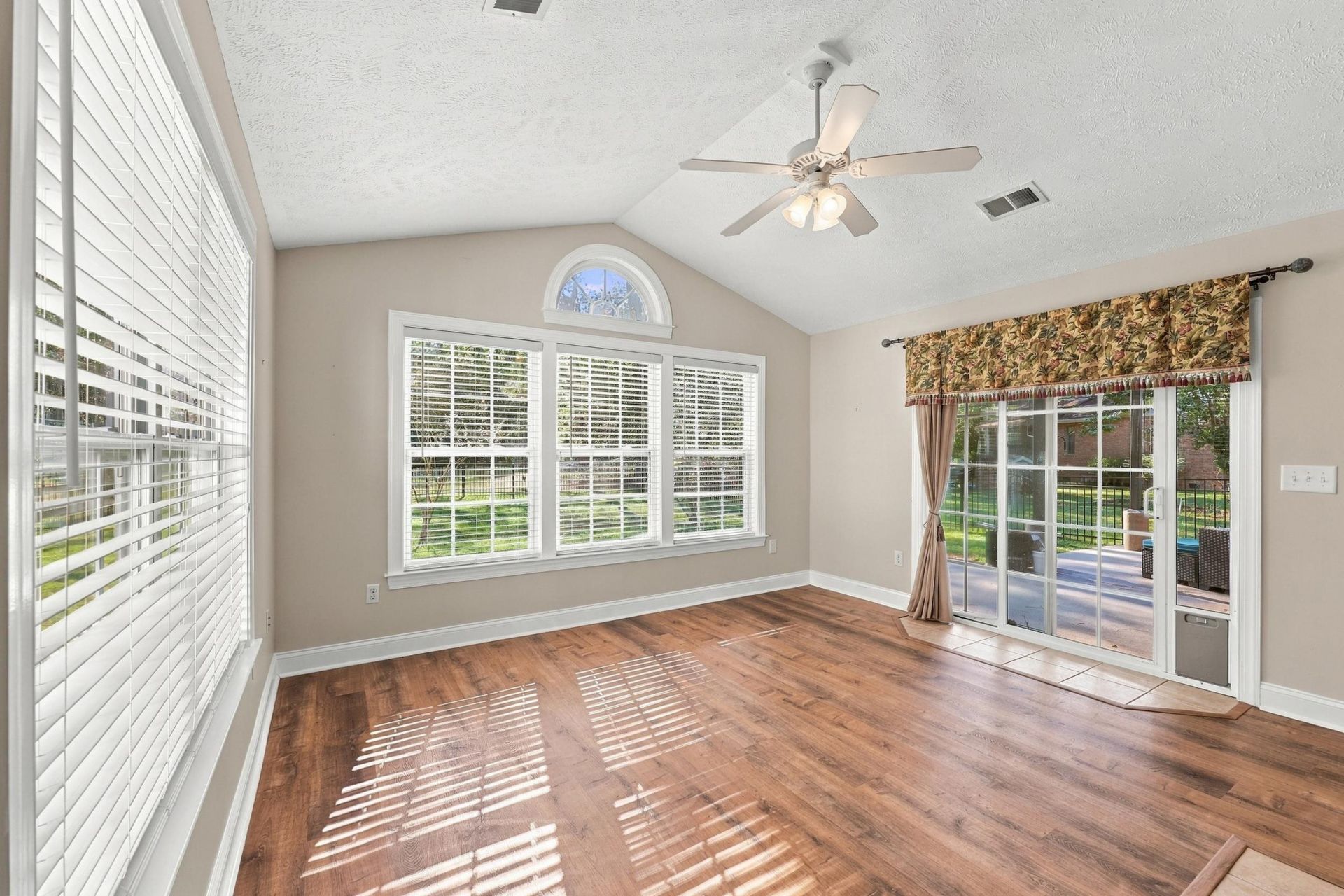 2267 Wedgefield Rd.  Photo 16