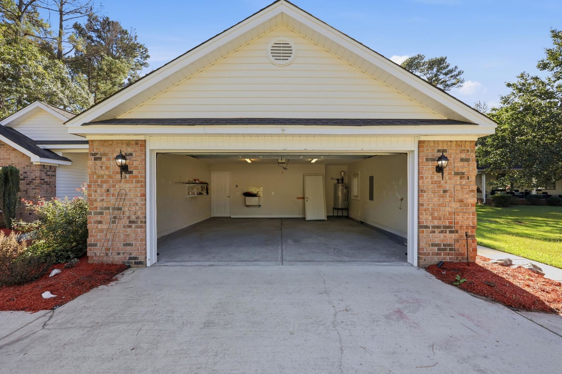 2267 Wedgefield Rd.  Photo 5
