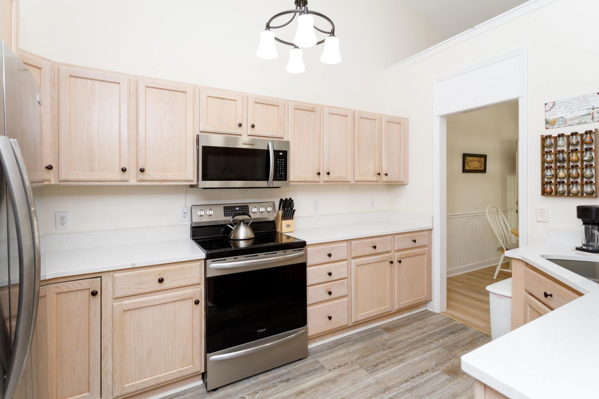 2602 Clearwater St. Photo 8
