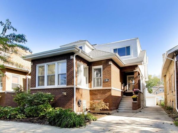 5827 N Fairfield Avenue, Chicago, IL 60659