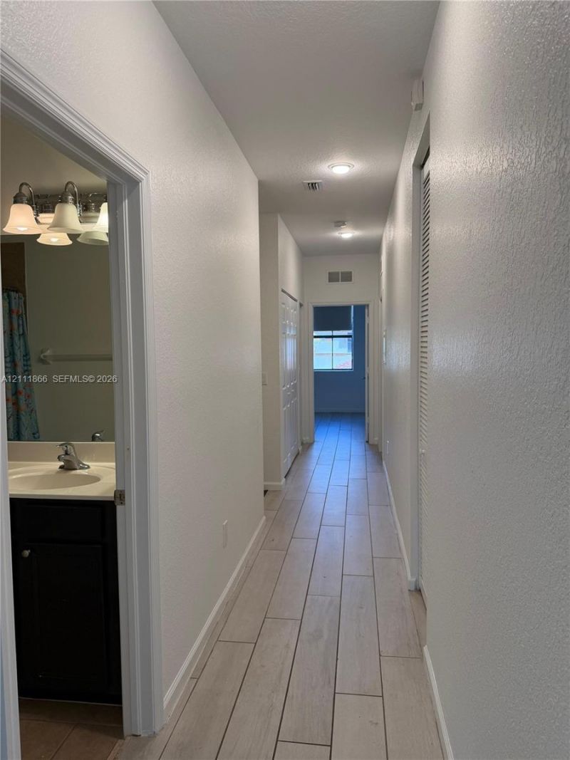 12350 S Village Cir , Davie, FL 33325 Photo