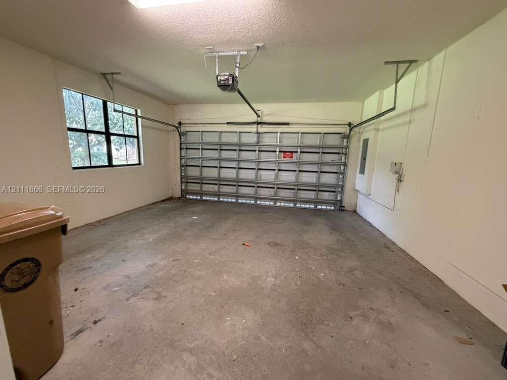 12350 S Village Cir , Davie, FL 33325 Photo