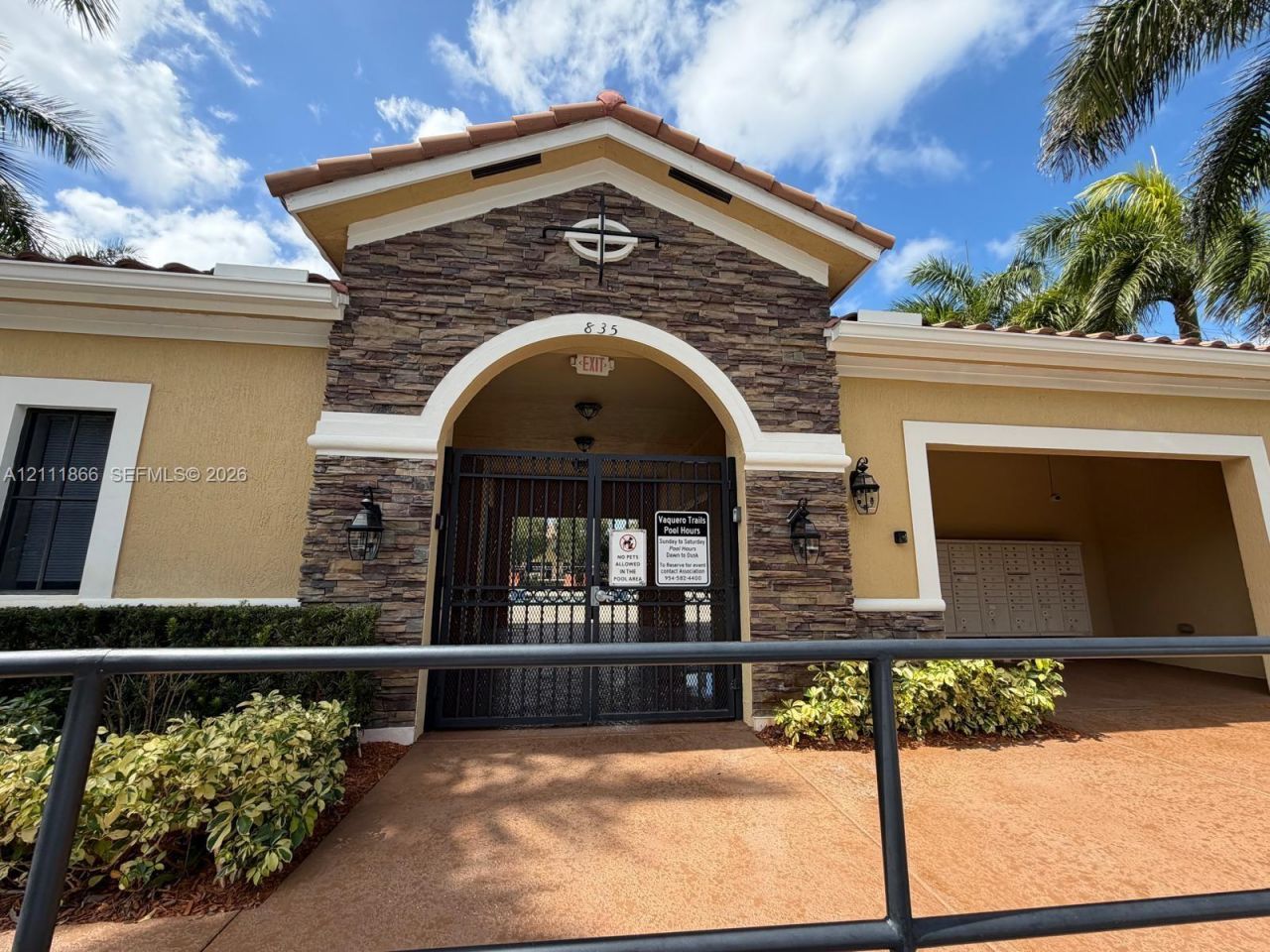12350 S Village Cir , Davie, FL 33325 Photo