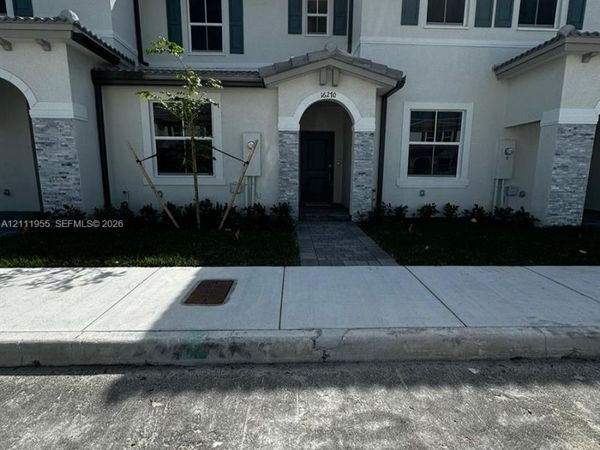 16270 SW 292nd St , Homestead, FL 33033