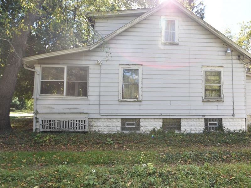 438 Bennington Avenue, Youngstown, OH 44505 Photo 3