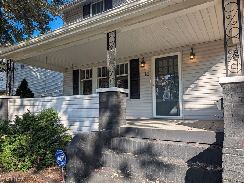 43 E Linwood Avenue, Akron, OH 44301 Photo 2