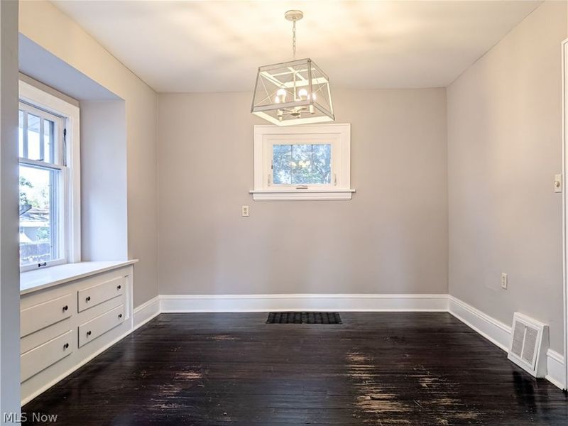 43 E Linwood Avenue, Akron, OH 44301 Photo 7