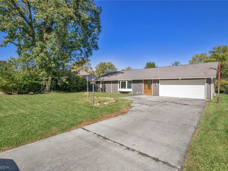 20368 Westwood Drive, Strongsville, OH 44149 Photo 2