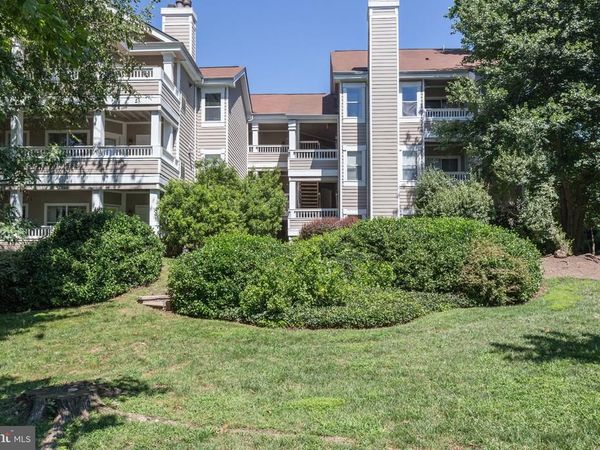 14321 CLIMBING ROSE WAY , Unit 302, CENTREVILLE, VA 20121