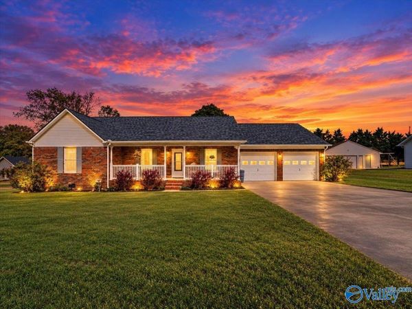 17055 Felton Drive, Athens, AL 35614