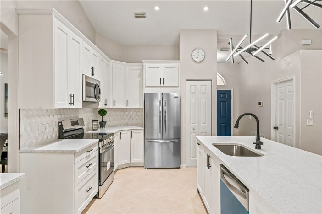 8165 126th Place, Sebastian, FL 32958 Photo