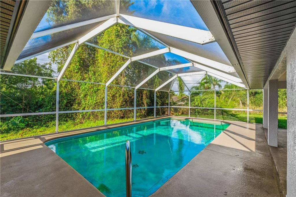 8165 126th Place, Sebastian, FL 32958 Photo