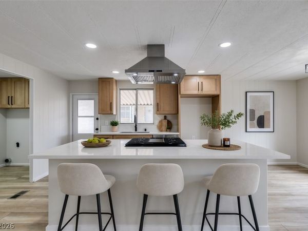 3579 Isle Royale Drive , Las Vegas, NV 89122