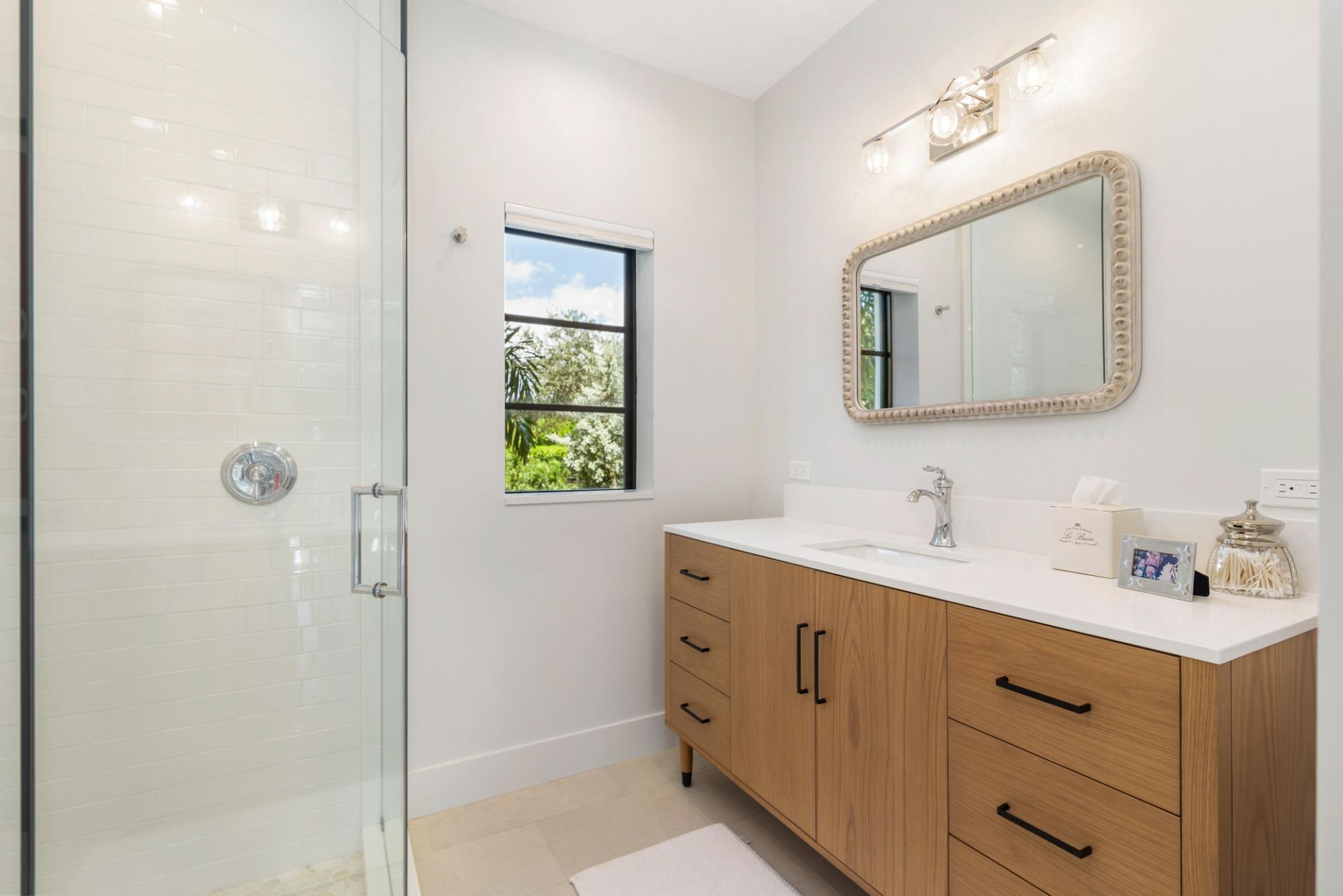 6840 Lake Avenue, West Palm Beach, FL 33405 Photo