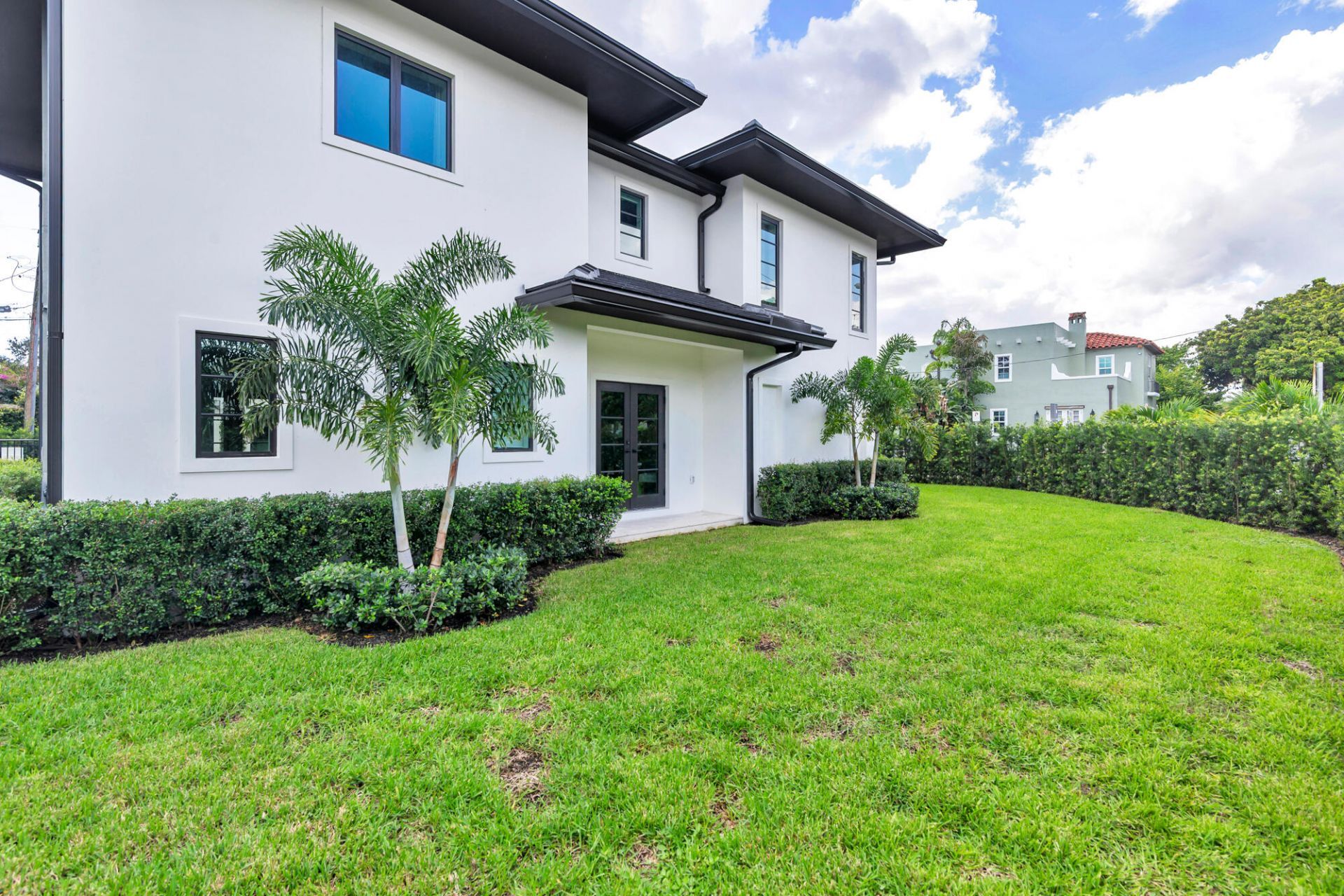 6840 Lake Avenue, West Palm Beach, FL 33405 Photo