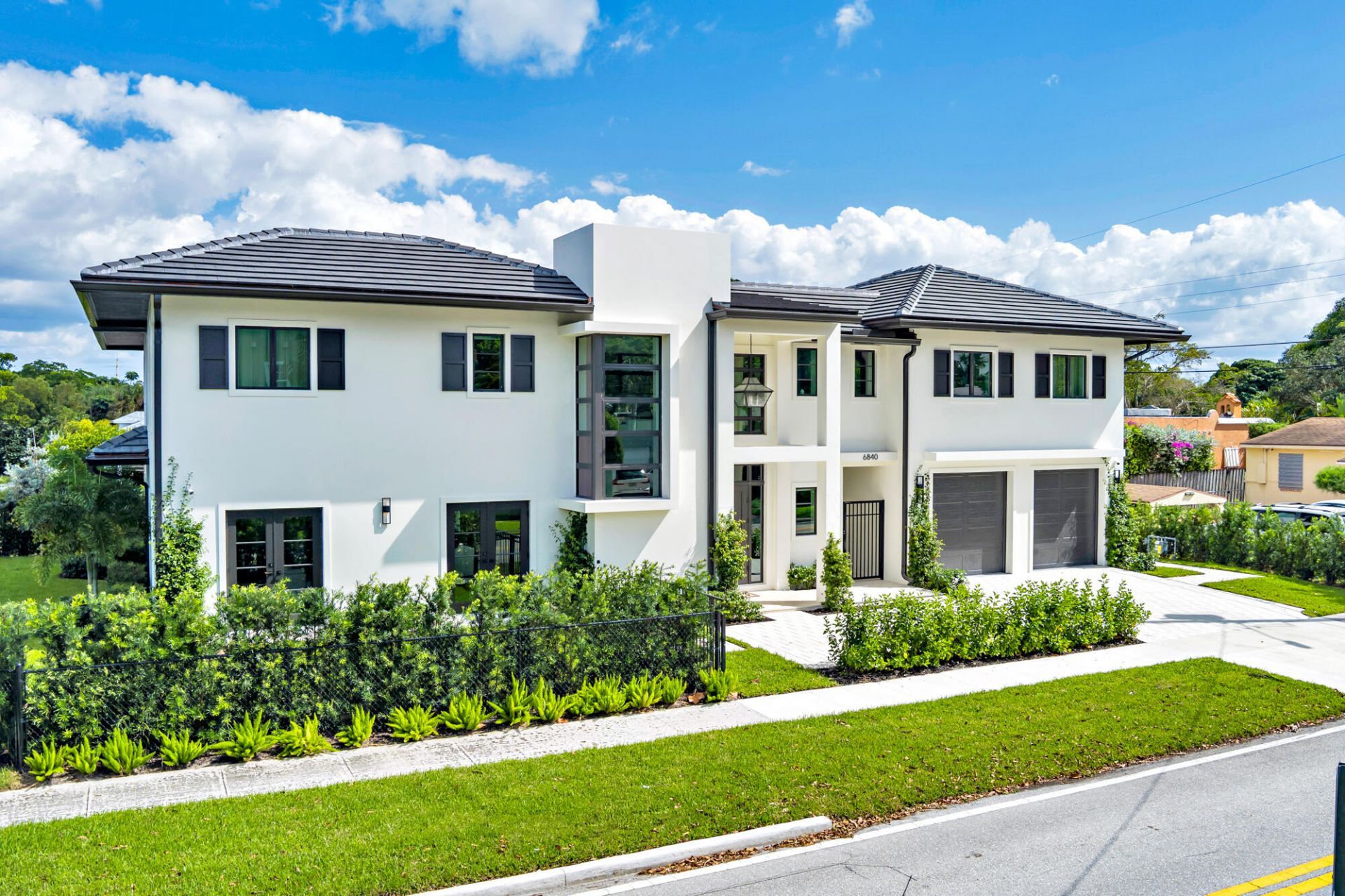 6840 Lake Avenue, West Palm Beach, FL 33405 Photo