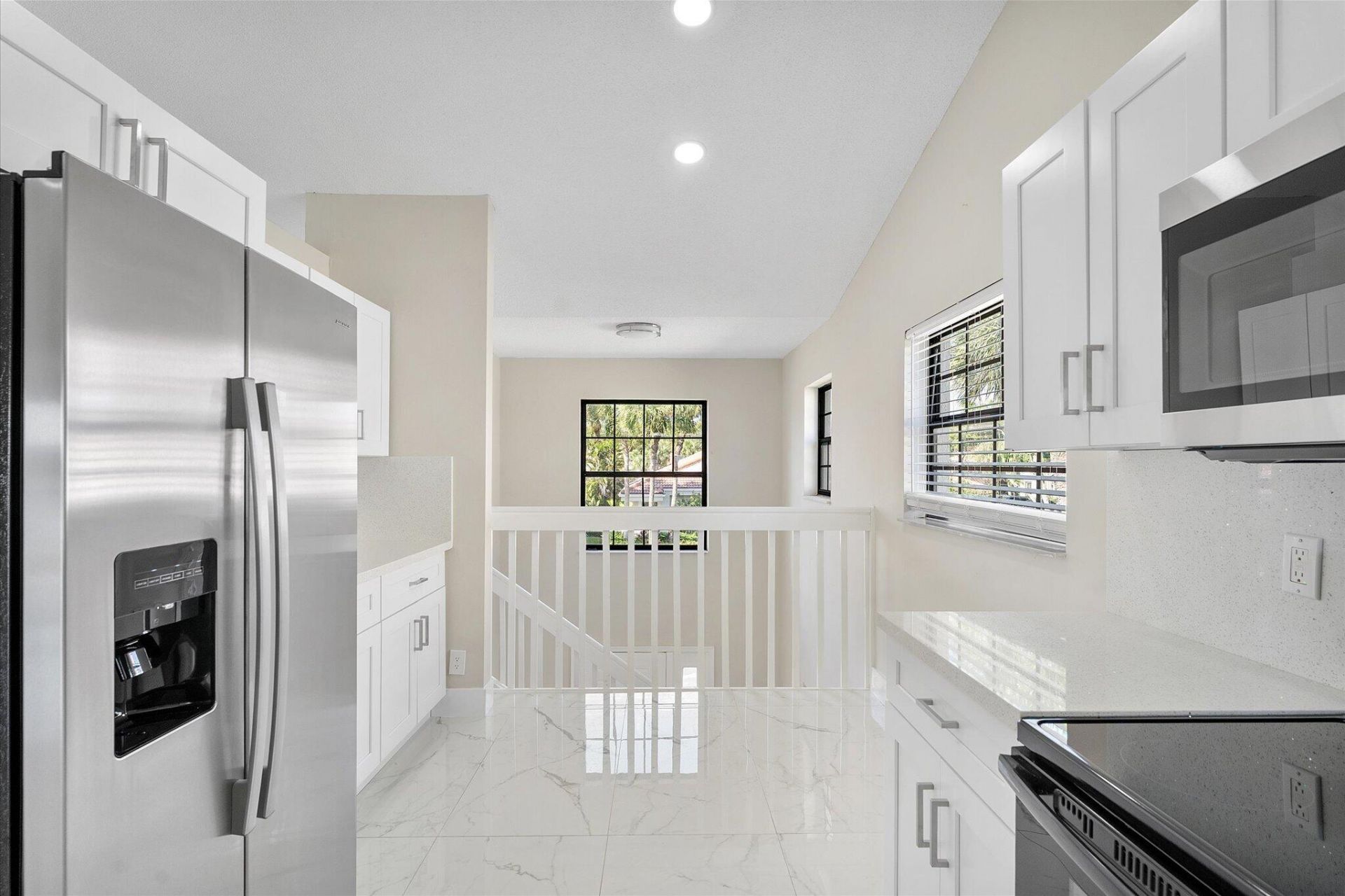 10890 Lakemore Lane, Unit 201, Boca Raton, FL 33498 Photo