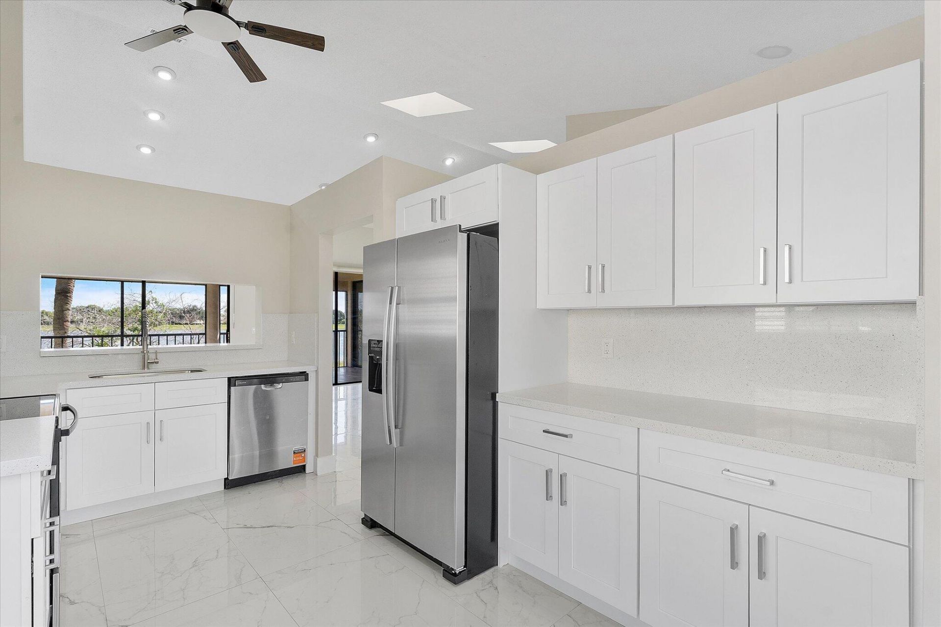 10890 Lakemore Lane, Unit 201, Boca Raton, FL 33498 Photo