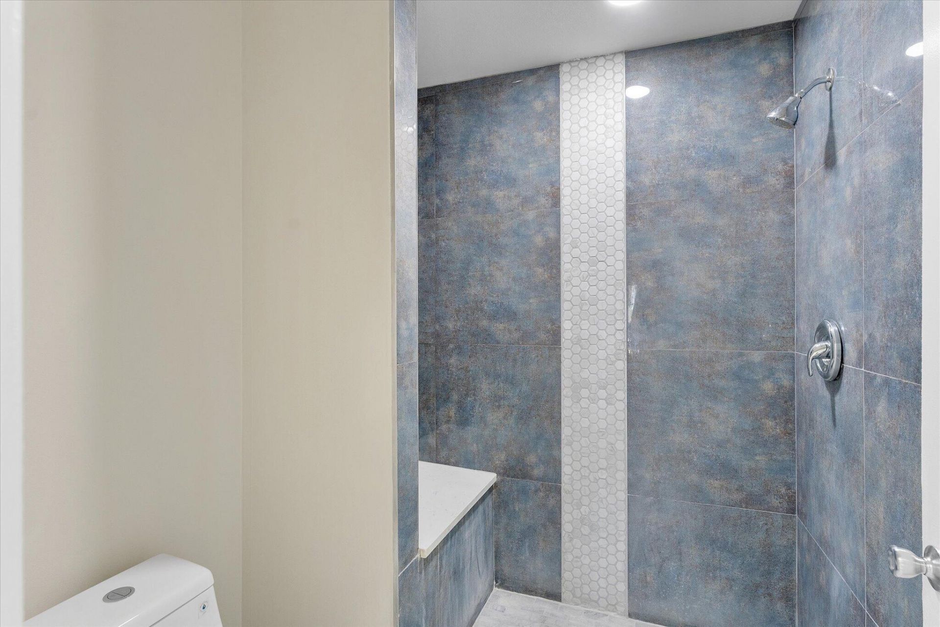10890 Lakemore Lane, Unit 201, Boca Raton, FL 33498 Photo