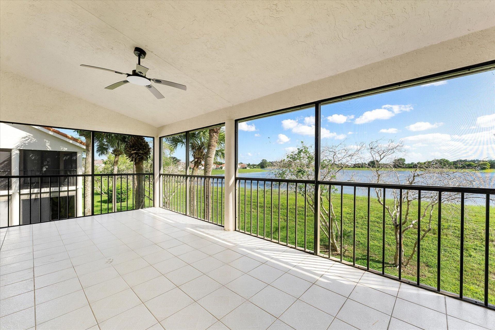 10890 Lakemore Lane, Unit 201, Boca Raton, FL 33498 Photo