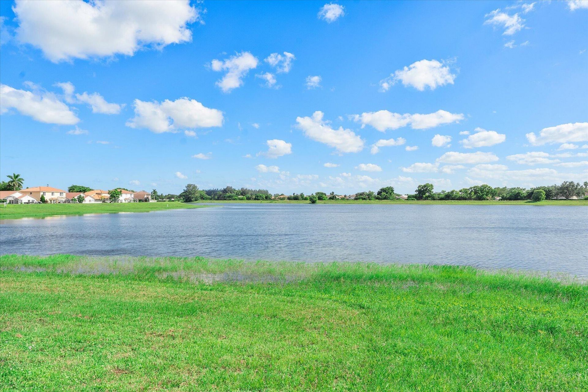 10890 Lakemore Lane, Unit 201, Boca Raton, FL 33498 Photo