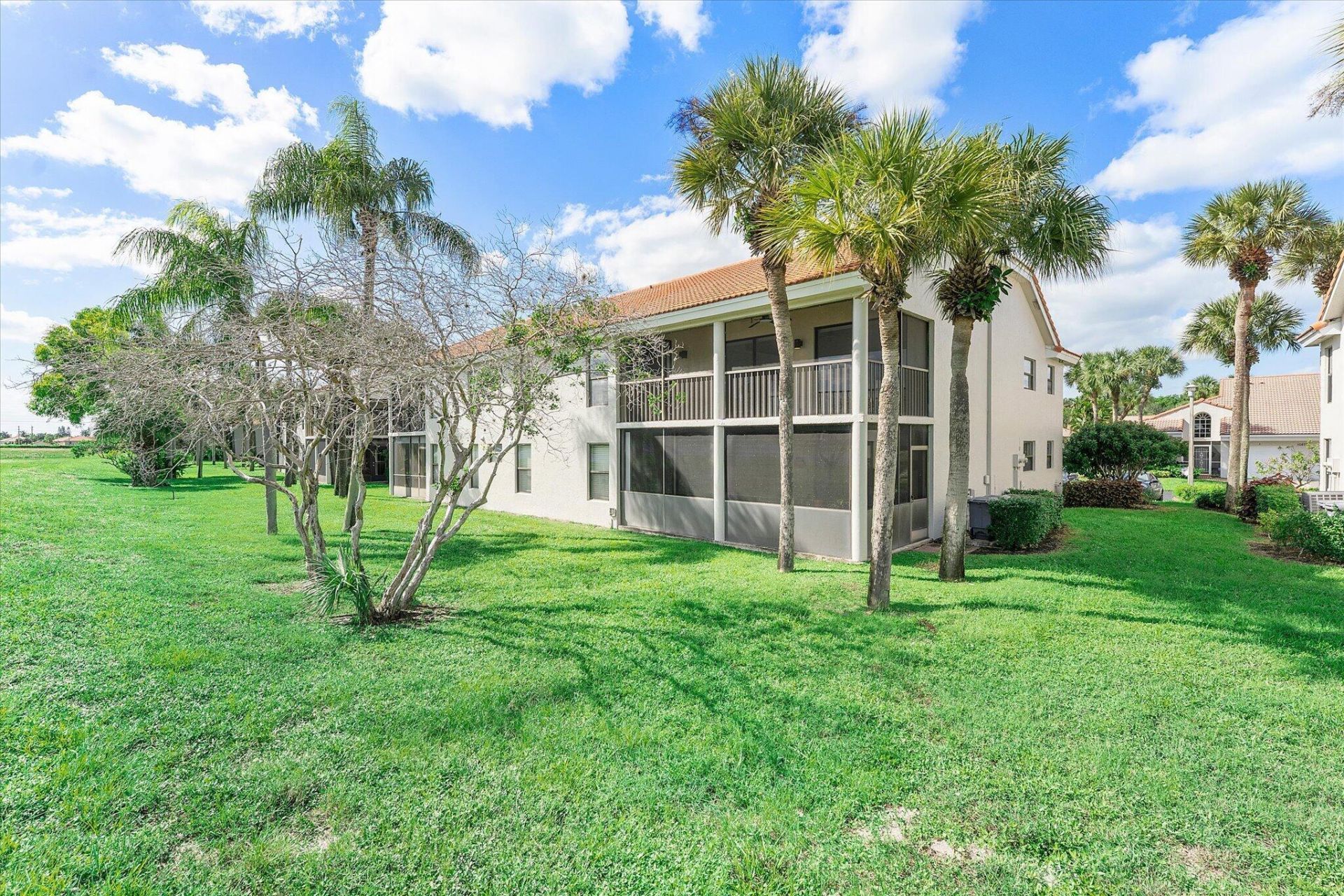 10890 Lakemore Lane, Unit 201, Boca Raton, FL 33498 Photo