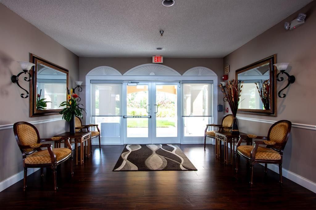 10890 Lakemore Lane, Unit 201, Boca Raton, FL 33498 Photo