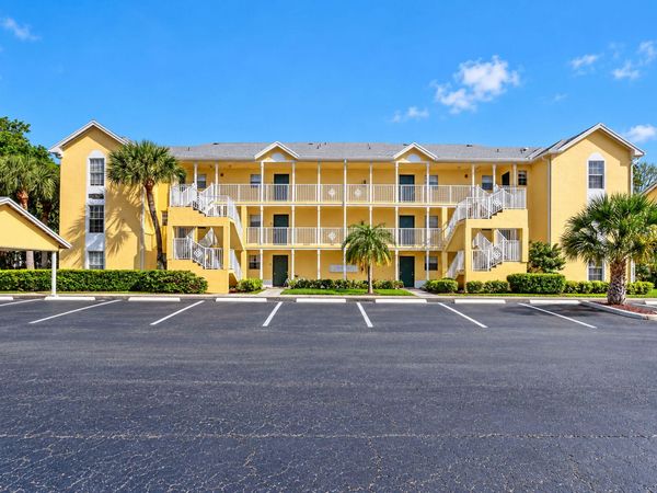 6284 La Costa Drive, Unit E, Boca Raton, FL 33433