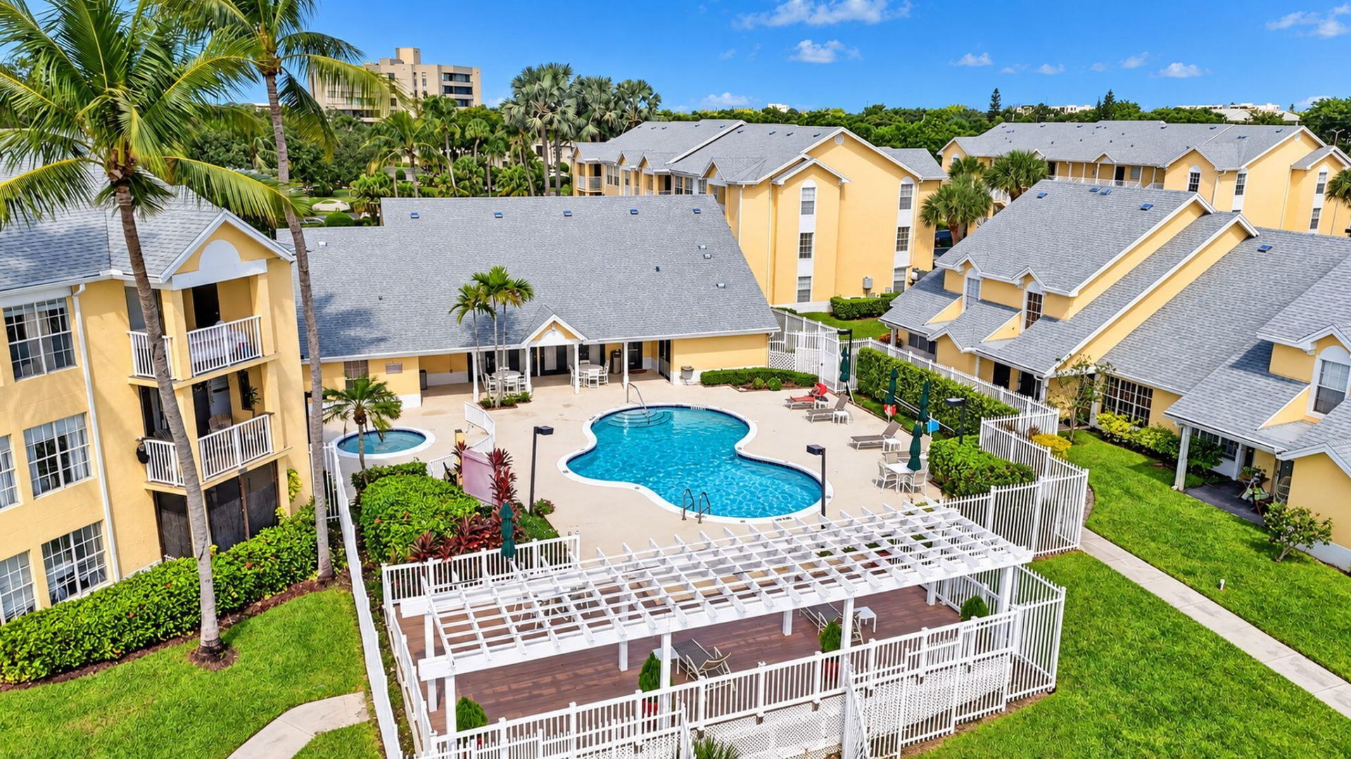 6284 La Costa Drive, Unit E, Boca Raton, FL 33433 Photo