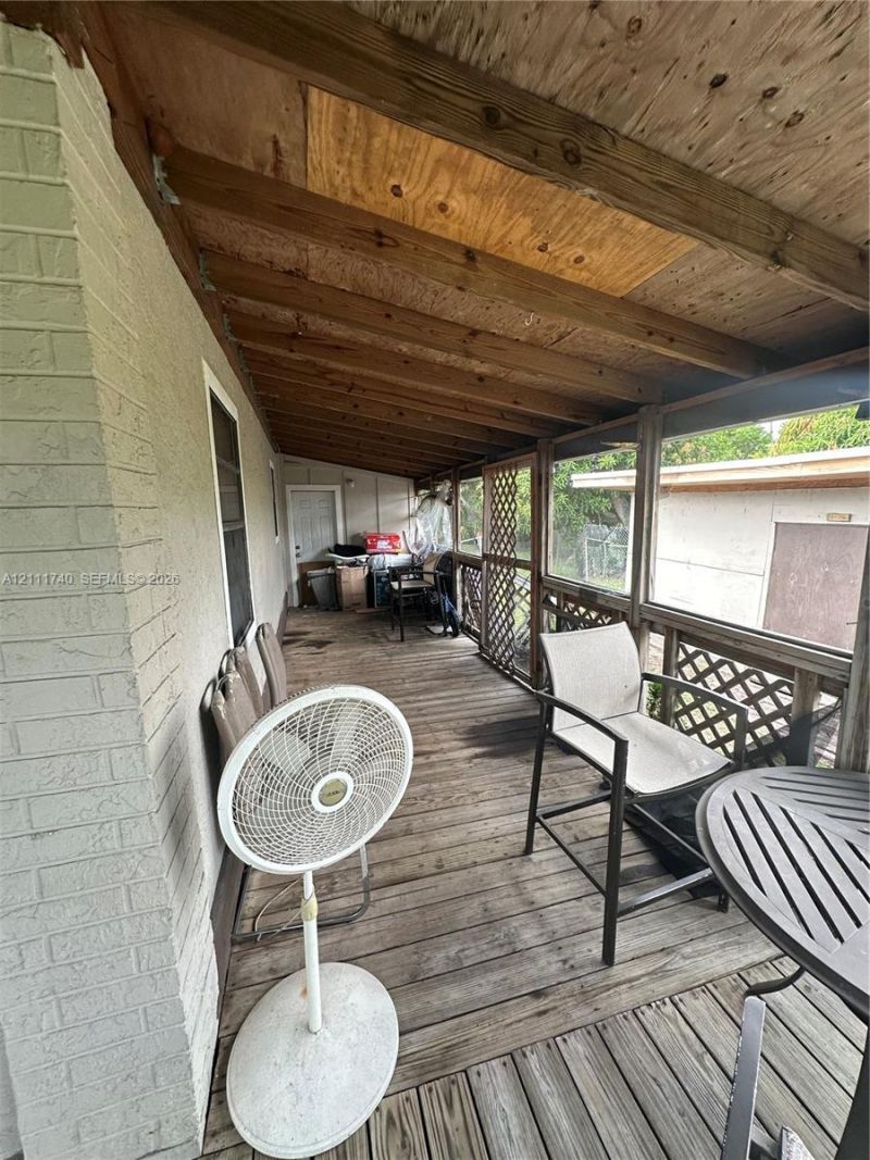 1564 W 20th St, Riviera Beach, FL 33404 Photo
