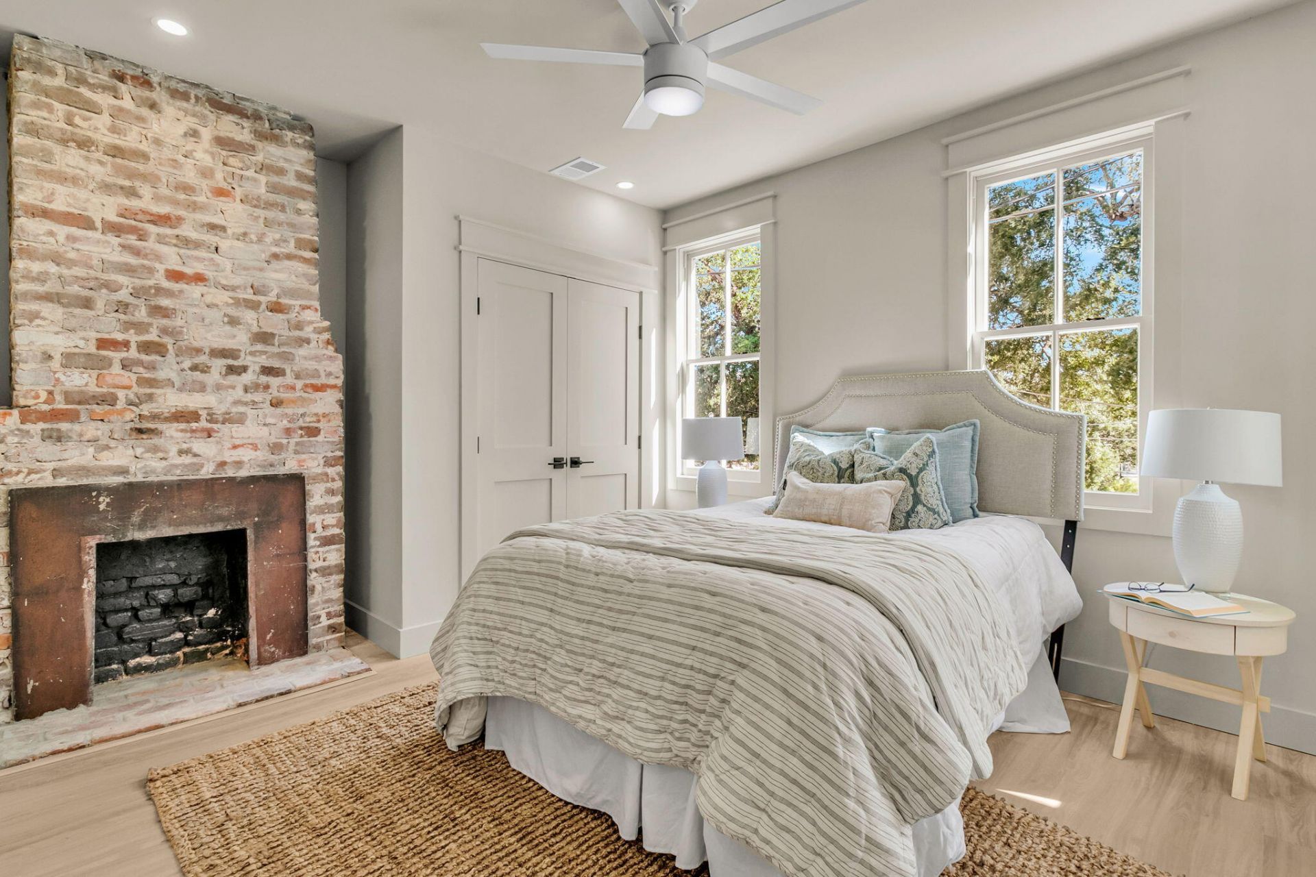 9 Aiken Street Photo 25