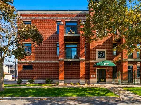 5417 S Melvina Avenue , Unit 303, Chicago, IL 60638