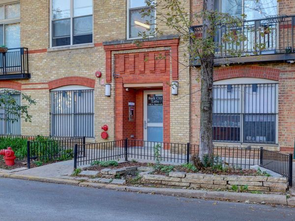 1740 N Maplewood Avenue , Unit 103, Chicago, IL 60647