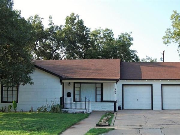 1308 E 12th Street , Sweetwater, TX 79556