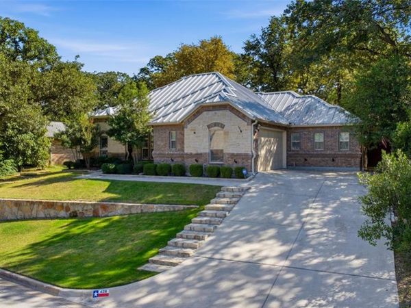 428 Lake Terrace Drive, Azle, TX 76020