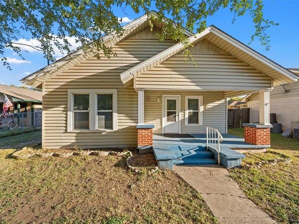 302 W Elm Street , West, TX 76691