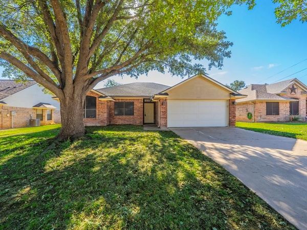1507 Sunflower Lane, Granbury, TX 76048