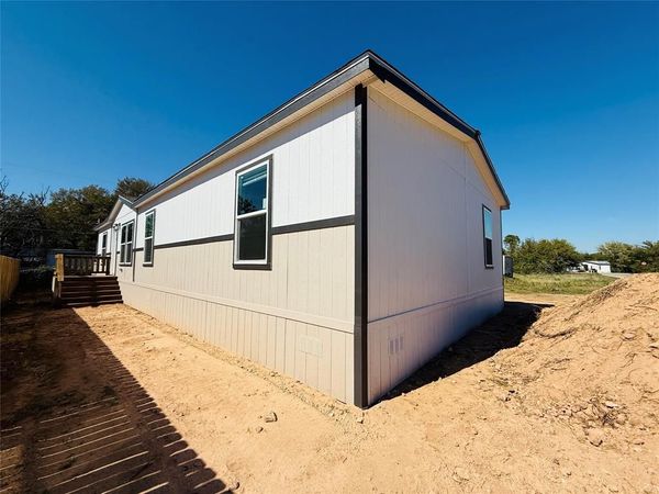 5902 Arrowhead Drive, Granbury, TX 76048