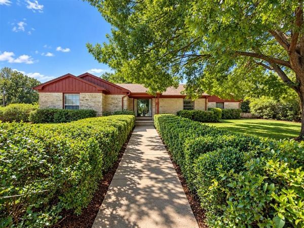 2532 Glencrest Drive, Fort Worth, TX 76119